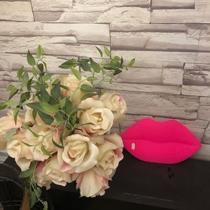 Victoria’s Secret PINK lips cell phone case